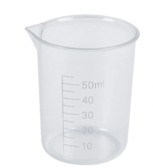 Kubek plastikowy z miarką 50ml – miarka kuchenna do odmierzania preparatów