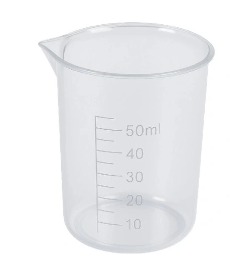 Kubek plastikowy z miarką 50ml – miarka kuchenna do odmierzania preparatów